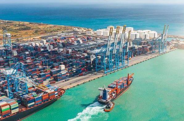 國際貨運代理的重要性、工作內容以及面臨的挑戰有哪些？