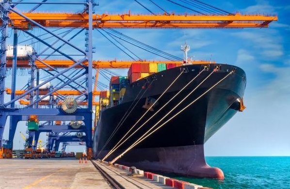 國際物流作為連接世界的紐帶，在全球化時代具有不可替代的作用