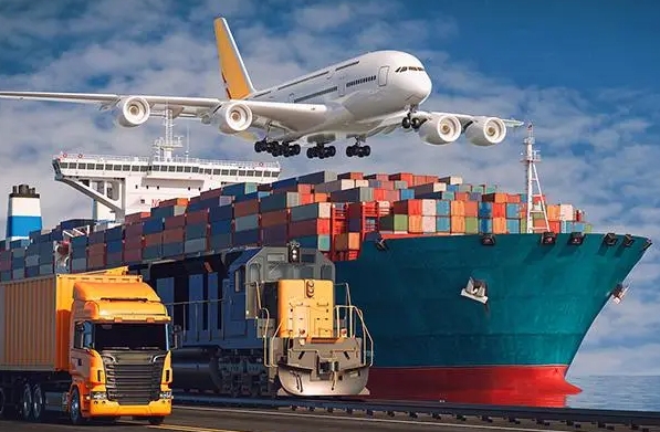在當(dāng)今全球化的背景下，國際物流行業(yè)的發(fā)展十分迅速