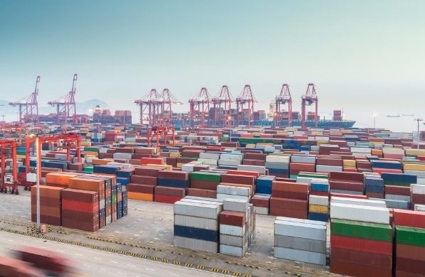 隨著市場需求的不斷變化，加拿大貨代行業正經歷著一場深刻的革新